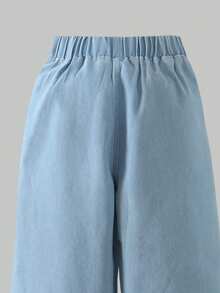 2Pcs Pre-Tween GirlsCasual Outfit Set: Butterfly Print Asymmetrical Hem Short Top And Letter Print Loose Fit Distressed Jeans, Autumn