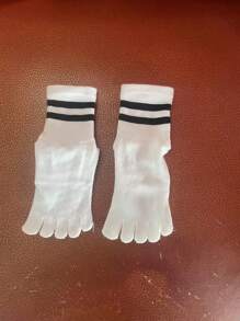 3 Pairs Women's Toe Separating Yoga Socks For Casual, Sports And Daily Wear, Soft Knit Fabric For All Season, Anti-Slip Five-Finger Grip Socks Suitable For Hospital, Gym, And Fitness Activities