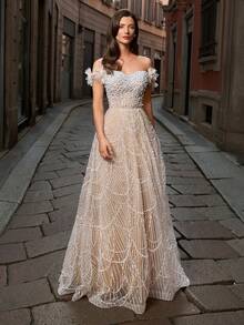 Elisanya Haute Glamour 精致单肩 A 字晚礼服，专为女士打造：上身缀以精致珠饰，短袖饰以羽毛流苏薄纱，修身腰身与多层薄纱裙摆相得益彰，并饰以精致珠饰。是晚宴、红毯活动、交际舞、正式婚宴和歌剧晚会的完美之选。 - 香檳色 - 查看 4