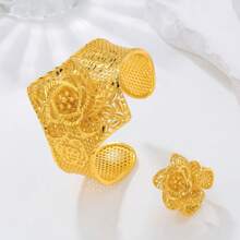 时尚奢华优雅金色女士手链和戒指首饰套装，精美花卉设计，适合日常佩戴、派对、婚礼，可作为黄金首饰的替代品 - 礼物