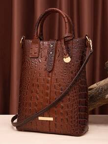 Chic Statement Hot  Tote: Crocodile Pattern, Gold Accents & Versatile Carry