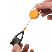 Clip retráctil para encendedor, surtido de colores - Portaencendedor con clip y cadena, funda clásica para encendedor, clip individual para mayor comodidad, en negro, blanco, rojo, azul, amarillo, verde, rosa, naranja