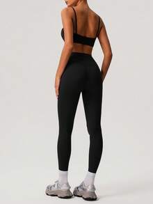 Sodalemon Women's Solid Color Thick Sports Bra & Yoga Leggings 2 Pieces Set, Minimalist Design For Fitness Training - 黑色 - 查看 4