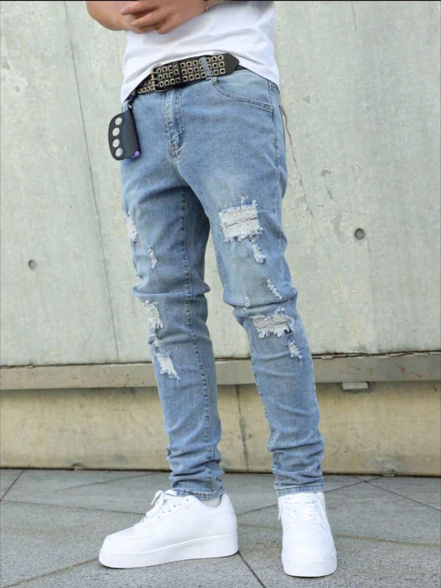 Fashionable Ripped Skinny Jeans For Teenagers