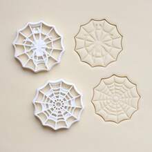 2 件万圣节饼干模具、卡通蜘蛛和蜘蛛网饼干模具和翻糖模具，适用于节日娱乐和日常家庭烘焙工具，易于塑形和脱模。 - 白色 - 查看 7