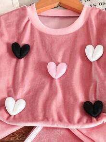 Conjunto de 2 Peças para Meninas para Outono/Inverno, Top de Manga Longa de Veludo com Padrão de Coração 3D e Acabamento de Renda, Calça Pantalona de Veludo, Conjunto Doce e Quente para Meninas