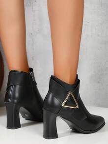 2025秋冬新款粗跟短靴，尖头扣带时尚女高跟靴，百搭女踝靴 - 黑色 - 查看 4