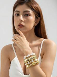 imoli Set de 4 pulseras elegantes y versátiles con perlas irregulares de resina blanca, corazón, nariz de cerdo y cuentas para mujeres, adecuado para fiestas y regalos (el tamaño de las perlas varía, cantidad de cuentas no especificada)