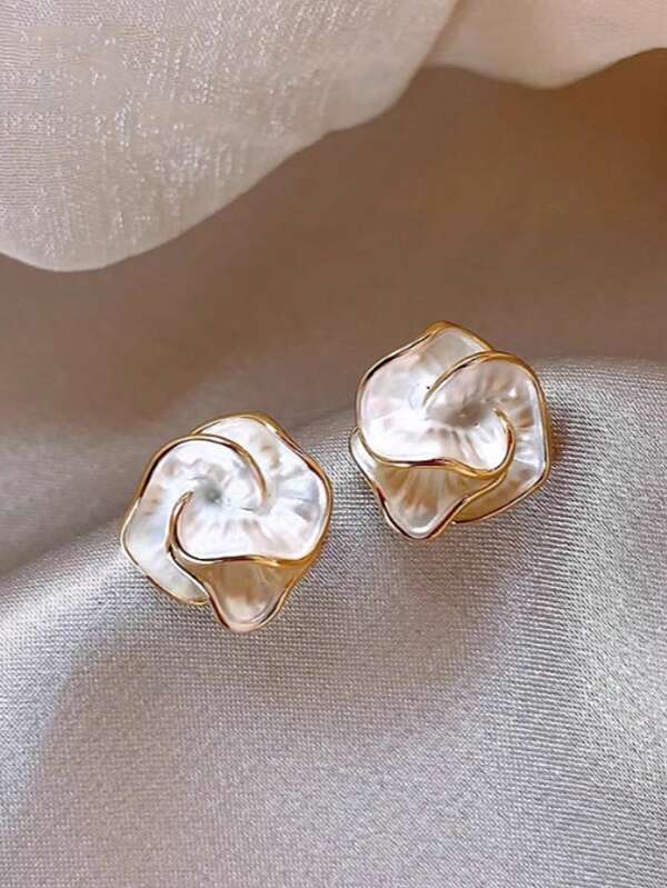 1 Pair Vintage French Style Round Zirconia Pearl Earrings, Geometric Minimalist Fashion Stud Earrings For Women