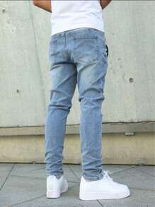 Fashionable Ripped Skinny Jeans For Teenagers