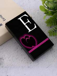 1 hộp đựng thuốc lá chữ đen, đựng được 20 điếu thuốc, phụ kiện hút thuốc chống thấm nước và chống đè bẹp, phong cách ngọt ngào và sành điệu, có 26 mẫu thiết kế, phù hợp cho cả nam và nữ, ý tưởng quà tặng tuyệt vời cho mọi mùa - màu đen - Xem 5