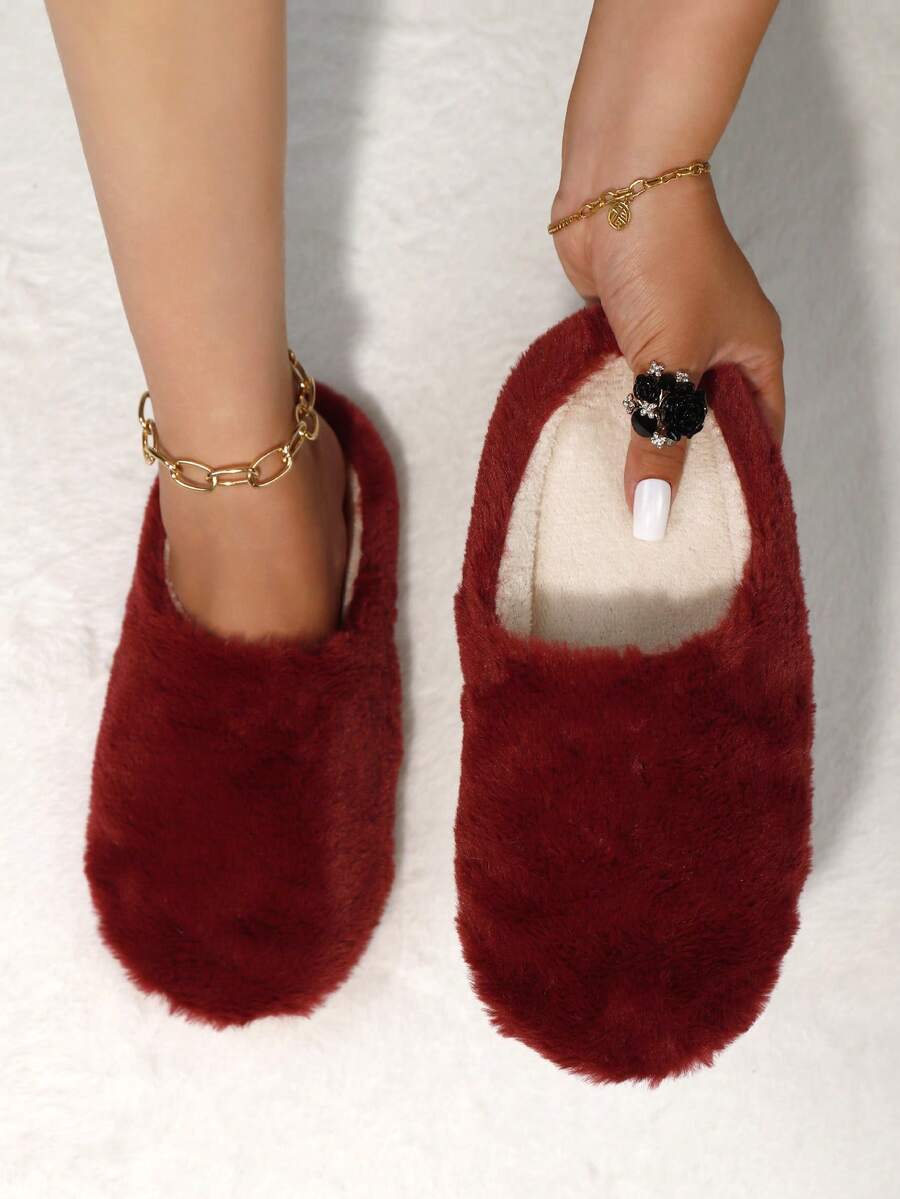 Women's Fashion Plaid Fluffy Fleece House Slippers, Indoor Floor Covering Socks, Warm Lightweight Bedroom Slippers For Winter,Furry Shoes,Christmas,New Year Outfits - Red - View 1