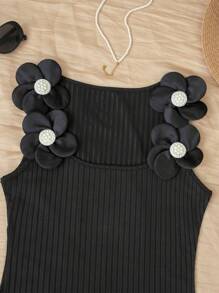 1PC Women Summer Outfits For Women Black Elegant Cute Casual Vest Round Neck Cami Top, 3D Flowers Pearl Design, Suitable For Daily Wear, Street, Commuting, Home, Office, Back To School, Dates, Beach Wearing Women Tank Tops & Camis