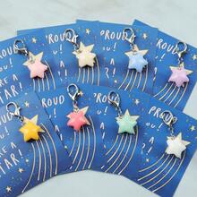 8pcs Mini Resin Star Keychains, Includes "So PROUD Of You! You're A Star" Inspirational Cards,Encouragement And Praise Gift, Ideal For Birthday, Anniversary, Graduation, Back To School,Encouragement Gifts, Bag Charms Car Accessories Cute Goth Y2k Halloween Accessories Teachers Day - Multicolor - View 6
