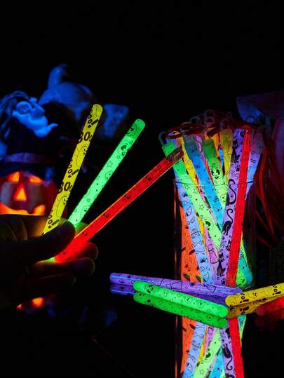 24支6英寸万圣节派对荧光棒，超亮荧光棒，派对装饰品，可在黑暗中持续发光10至12小时，适用于派对，聚会，酒吧，生日，节日，夜总会，万圣节派对用品，派对照明用品，礼物推荐，发光派对用品，万圣节派对用品