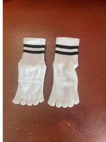 3 Pairs Women's Toe Separating Yoga Socks For Casual, Sports And Daily Wear, Soft Knit Fabric For All Season, Anti-Slip Five-Finger Grip Socks Suitable For Hospital, Gym, And Fitness Activities