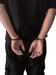 1个/2个手铐，配饰，化妆道具，服装道具，角色扮演道具，舞台道具，情侣游戏道具，囚犯表演道具，配套道具，演出道具，节日道具，便携，创新，适合所有年龄段作为礼物（由于手工染色，黑色并非污渍，而是手工混合造成的颜色不均），万圣节 - 彩色 - 查看 5