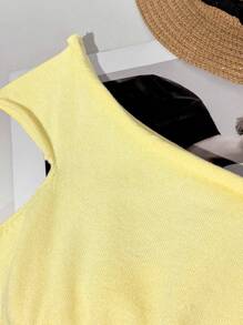 Camiseta de punto ajustada de un solo hombro de unicolor, body sexy sin mangas de un solo hombro, body con tanga, top slim fit y cute para salir, primavera, verano y otoño