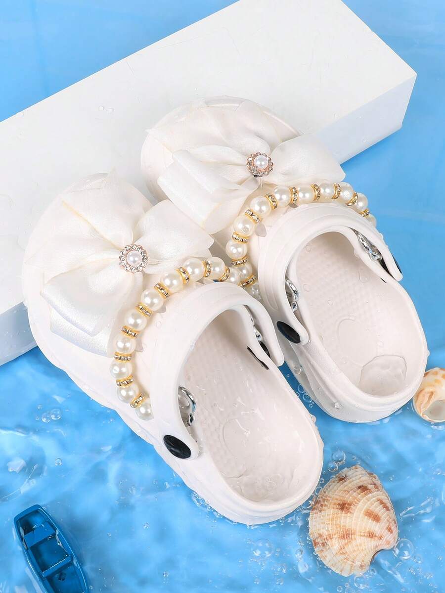 Girls' Fashion Solid Color EVA Sandals, Breathable Slip-On Sandals With Flower Chain And Pearl Design, Casual Indoor/Outdoor Beach Shoes, Suitable For All Seasons