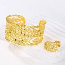 时尚奢华优雅金色女士手链和戒指首饰套装，精美花卉设计，适合日常佩戴、派对、婚礼，可作为黄金首饰的替代品 - 礼物