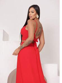 Conjunto Feminino Saia e Cropped com Bojo Tecido Duna Liso Forrado Novidade Confortáve