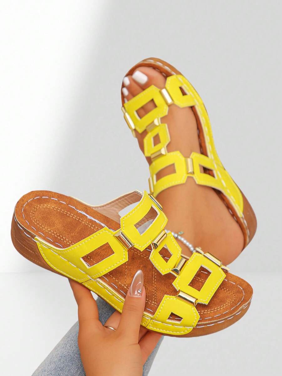 女式厚底坡跟凉鞋，夏季新款休闲轻便女士人字拖，海滩度假美学，加大码