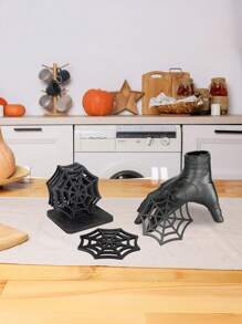 1/4/6pcs Halloween Horror Spider Web Wooden Coasters, Creative Hollow Desktop Ornaments Holiday Party Table Decoration, Gothic Personalized Tray Anti-Scalding Insulation Pad Placemat, Suitable For Wedding Birthday Party Holiday Decoration, Room Decor, Home Decor