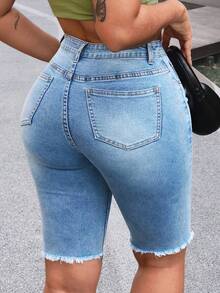 Women's Mid-Rise Stretch Skinny Jean Shorts With Beautiful Embroidery On Both Sides, Multiple Pockets And Zipper Closure For Casual And Date Wear. - 淺色水洗藍 - 查看 5