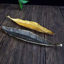 1pc Elegant Bodhi Leaf Incense Burner - Incense Holder, Metal Finish, Suitable For Meditation, Yoga, Home Decor - Indoor & Outdoor Use, Compatible With Incense Sticks & Cones - Living Room, Bedroom, Office, Temple Spiritual Decor, Modern Minimalist Design, Fine Texture Craftsmanship, Durable Metal Material, Essential For Yoga Enthusiasts