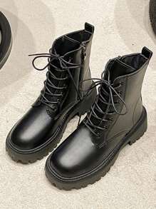 1 双时尚简约休闲摩托车风格经典平底短靴，适合户外、青少年、秋冬