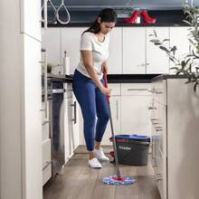 Clean Water Spin Mop Bucket System Hands-Free Wringing Microfiber Mop Head 2-Tank Design Removes 99% Bacteria Safe Hard Floors - Nhiều màu - Xem 5