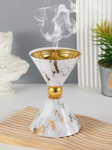 这款精致的镂空锻铁香炉配有盖子，既可作为香薰炉，又可作为装饰品。它适合家居装饰，可放置于卧室、客厅（作为中心摆设）、办公室、瑜伽室和派对场所，营造优雅氛围。也可用于寺庙装饰。这款香炉是节日、开学季、毕业季或送给女性的理想礼物。 - 彩色 - 查看 3