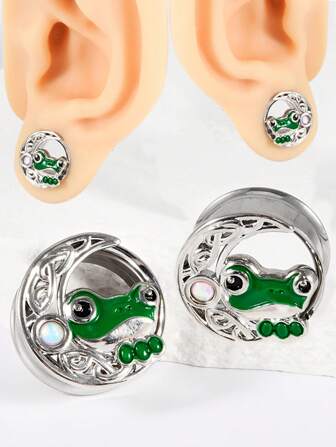 1 paire de bouchons d'oreille en forme de grenouille verte et de lune blanche avec dégradé flash. Tunnels en acier inoxydable à double rebord, poids d'oreille, selle de renforcement, expansion, bijoux de piercing pour les oreilles, unisexe, pour les fêtes et les jours fériés