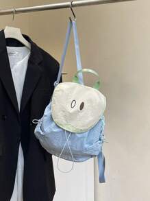 1 件新款休闲时尚背包，简单的开合，时尚的新款包包，青春时尚的款式，舒适的肩带，休闲时尚，非常适合带出去玩，也可以作为礼物送给朋友。