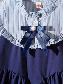 1 件女童时尚条纹蝴蝶结荷叶边长袖连衣裙