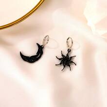 New Simple Sun And Moon Earrings - Unique Asymmetric Abstract Earrings Short Hollow Star And Moon Ear Clips - 黑色 - 查看 3