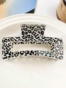 1件套醋酸纤维多色方形中号简约发夹，适合日常佩戴。新款豹纹发夹，欧美时尚方形镂空爪夹，独特优雅的女士发夹，秋季配饰