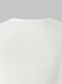 2Pcs Pre-Tween GirlsCasual Outfit Set: Butterfly Print Asymmetrical Hem Short Top And Letter Print Loose Fit Distressed Jeans, Autumn