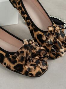Palas planas cómodas y ligeras para mujer, decoración floral con estampado de Leopard, elegante para la escuela, la oficina, el hogar, todas las estaciones, cómodas, casuales, palas sexys para vacaciones con lazo sexy