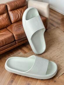 Pantuflas de moda para mujer, de material EVA con puntera abierta y suela blanda, transpirables y cómodas, negras para uso casual diario, aptas para caminar tanto en interiores como en exteriores, pantuflas esenciales para el trayecto diario - Verde - Ver 6
