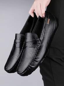 Fashionable & Versatile Slip-On Comfortable Breathable Men's Casual Loafers - Black - View 2