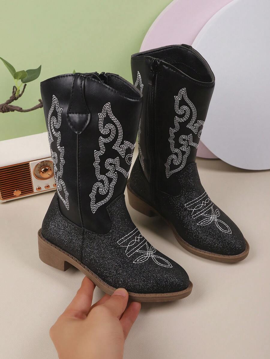 秋冬新款儿童靴子，刺绣尖头粗跟轻便时尚踝靴，适合女孩户外、派对、活动