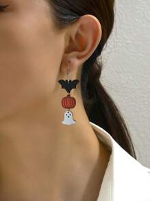1 Pair Gothic Style Wooden Halloween Earrings, Ghost Pumpkin Bat Pendant Earrings For Women, Funny Festival Costume Jewelry, Suitable As Gift For Friends And Dates