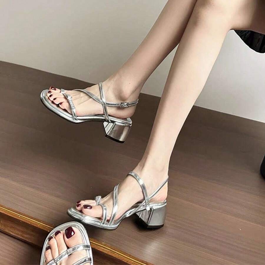 Sandalias de tacón alto y grueso para mujer, con temperamento, para verano, con un vestido de alta calidad y sensación.