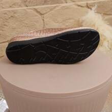 Damskie sandały na koturnie, modne i bestsellerowe, uniwersalne, niezbędne w domu, jednolity kolor, chiński styl, boho, z siateczki, idealne na święta