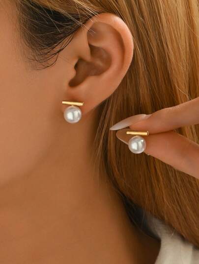 1 Pair Delicate Imitation Pearl Stud Earrings, Minimalist Design Earrings With Elegant Nature-Inspired Style