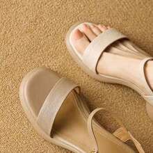 Sandalias retro sencillas de punta abierta y una sola tira para mujer, zapatos de verano cómodos con suela gruesa y suela suave.