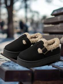 Botas de nieve para mujer, nuevas en invierno 2025. Botas cortas con cuello de piel, de color negro, cálidas, de punta redonda, con hebilla, forro térmico, suela de gamuza cómoda y antideslizante, plataforma de suela gruesa que aumenta la altura, tipo pan, talla grande