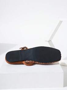 Zapatos casuales cómodos y versátiles para mujer, sandalias de malla de suela blanda y fácil de poner, mocasines cerrados transpirables, bailarinas ligeras, sandalias trenzadas de estilo retro para el verano