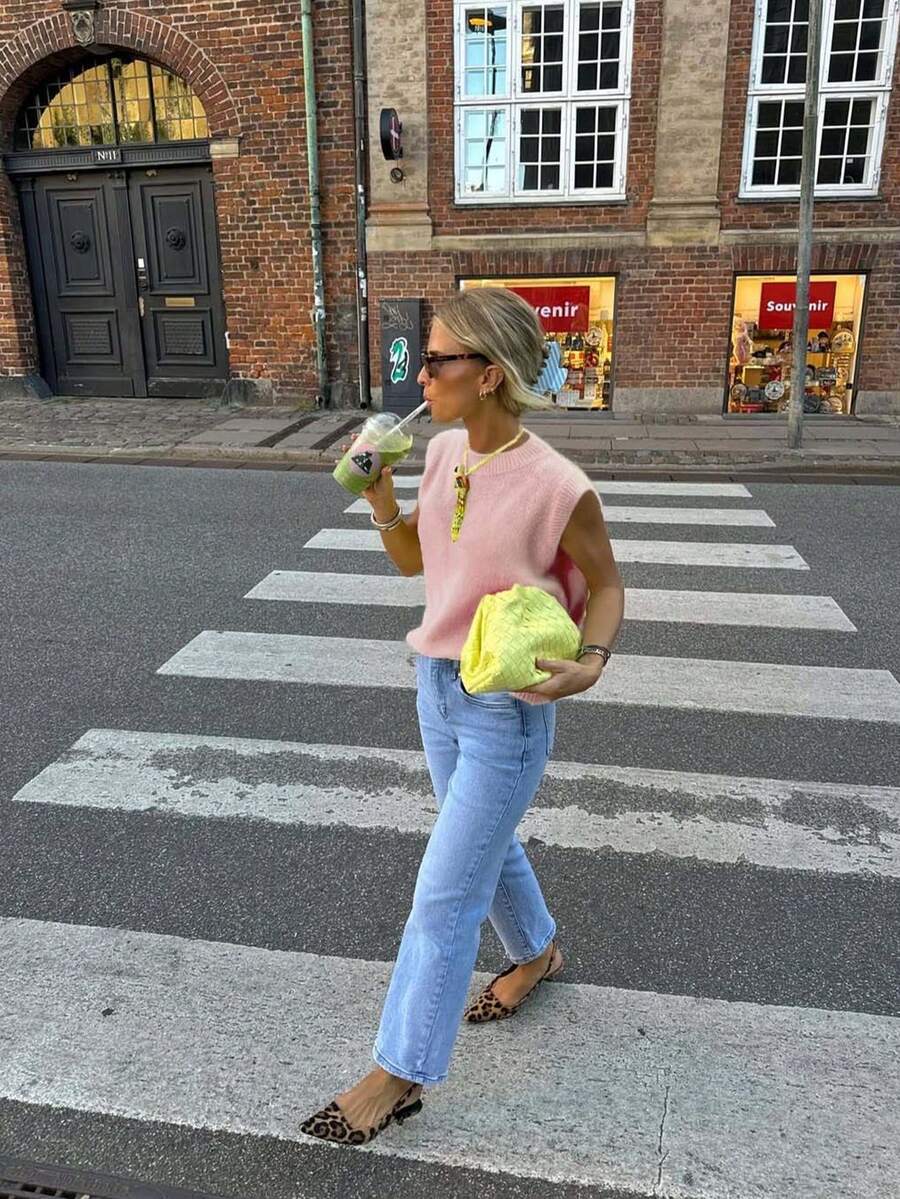 Lebendiger Stil Sommer und Herbst Neu Gelb Rundhals Ärmellos Strick Damen Pullover Top, Locker Lässig Straßen Stil, Pendler Stil dünner Pullover Unterhemd, Süße Tops für Damen, Weihnachten, Weihnachtspullover, Neujahr, Neujahrs Outfit, Neujahrs Kleidung